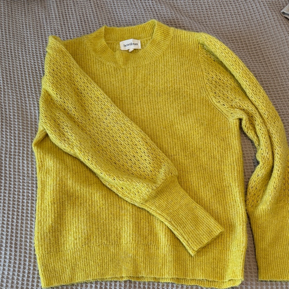Lynshon Yellow Knit Sweater with balloon sleeves